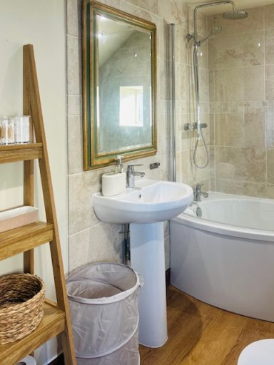 Spacious bathroom